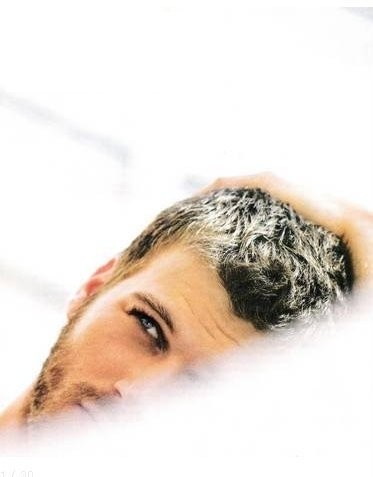 Kıvanç Tatlıtuğ Fotoğrafı