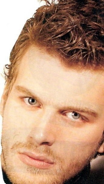 Kıvanç Tatlıtuğ Fotoğrafı