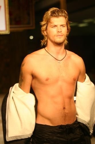 Kıvanç Tatlıtuğ Fotoğrafı