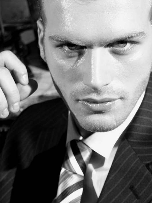 Kıvanç Tatlıtuğ Fotoğrafı