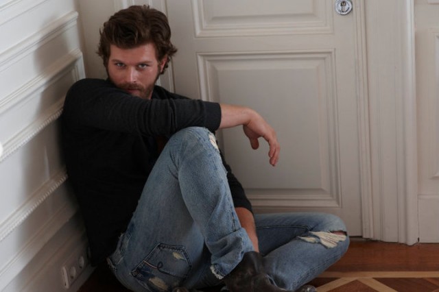 Kıvanç Tatlıtuğ Fotoğrafı