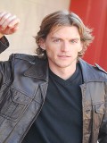 Gideon Emery fotoğrafı