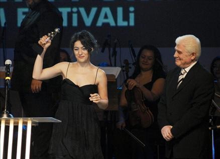 Nergis Öztürk Fotoğrafı