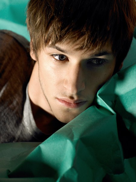 Gaspard Ulliel Fotoğrafı