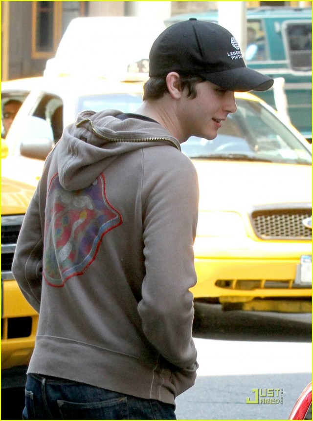 Logan Lerman Fotoğrafı