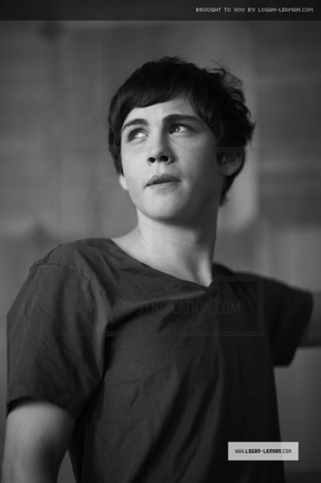 Logan Lerman Fotoğrafı