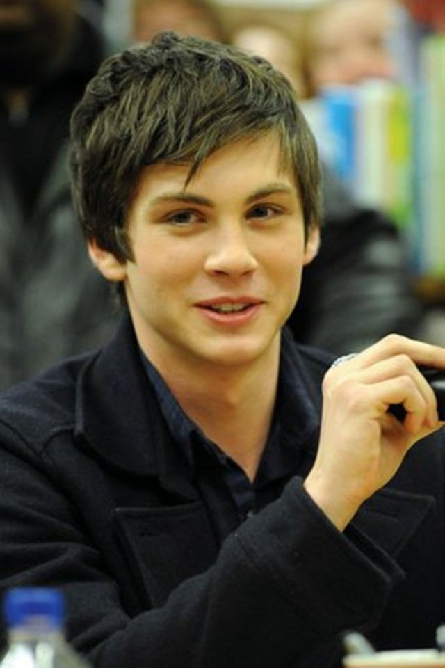 Logan Lerman Fotoğrafı