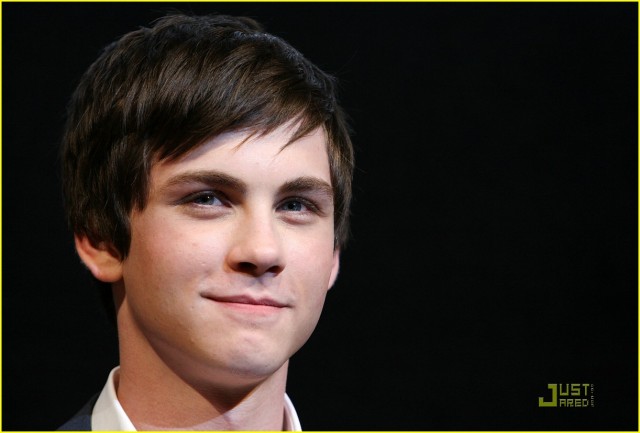 Logan Lerman Fotoğrafı