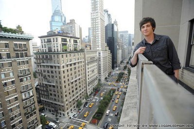 Logan Lerman Fotoğrafı