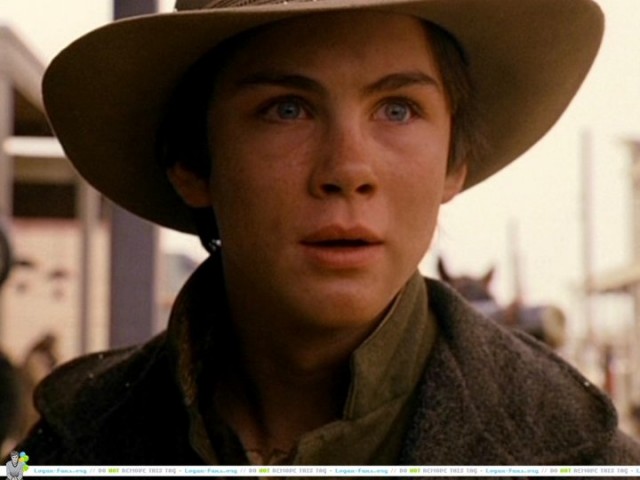 Logan Lerman Fotoğrafı