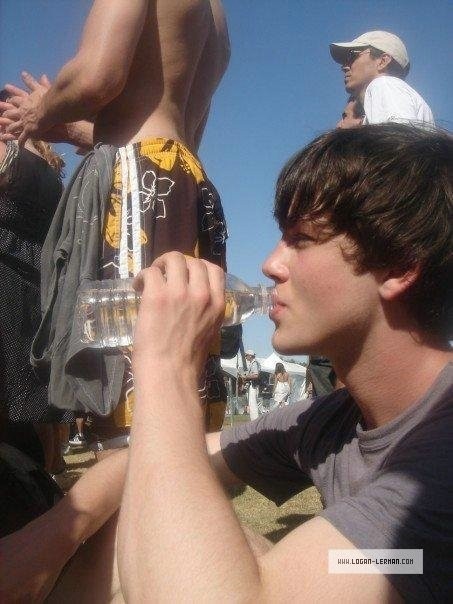 Logan Lerman Fotoğrafı