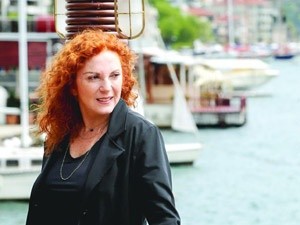 Derya Alabora fotoğrafı