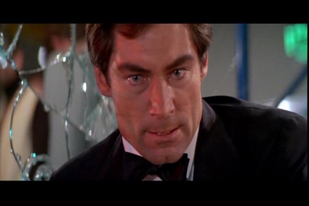 Timothy Dalton Fotoğrafı