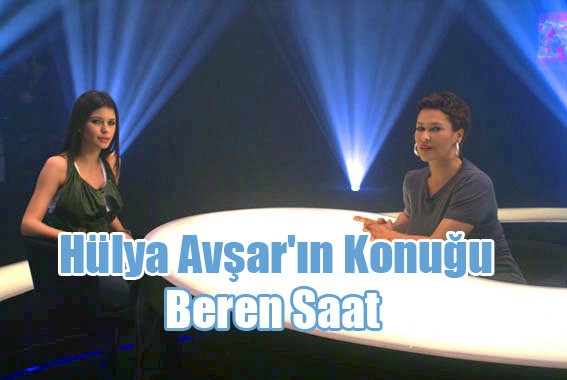 Hülya Avşar Fotoğrafı