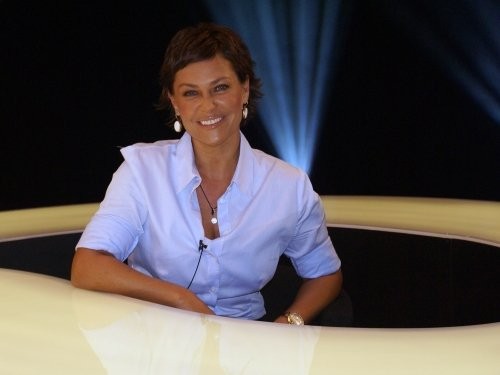 Hülya Avşar Fotoğrafı