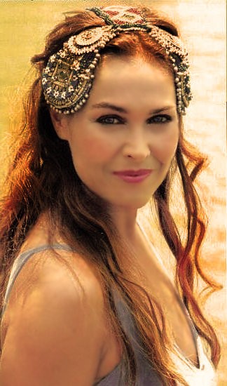 Hülya Avşar Fotoğrafı