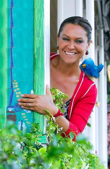 Hülya Avşar Fotoğrafı