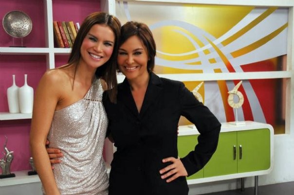 Hülya Avşar Fotoğrafı