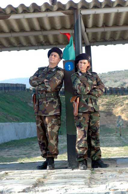 Hülya Avşar Fotoğrafı