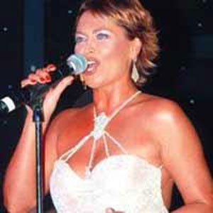 Hülya Avşar Fotoğrafı