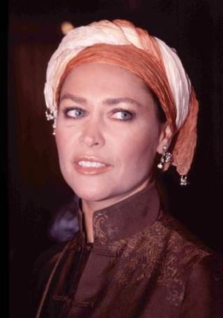 Hülya Avşar Fotoğrafı