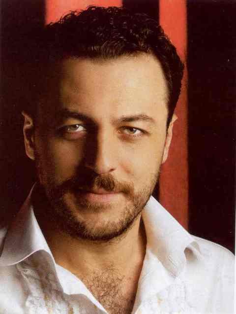 Yetkin Dikinciler Fotoğrafı