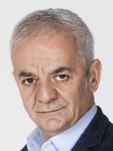 Zafer Algöz fotoğrafı