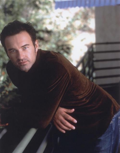 Julian McMahon Fotoğrafı