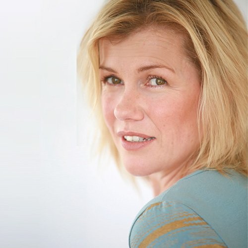 Robyn Malcolm fotoğrafı