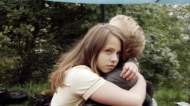 Luna Mijović fotoğrafı