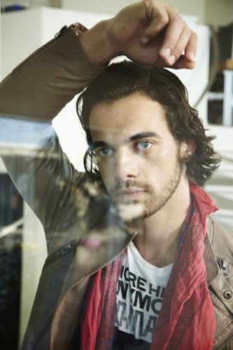 Theo Alexander fotoğrafı