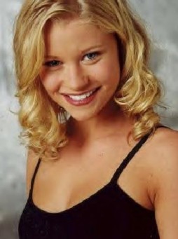 Emilie de Ravin Fotoğrafı