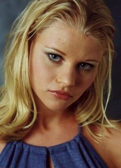 Emilie de Ravin Fotoğrafı