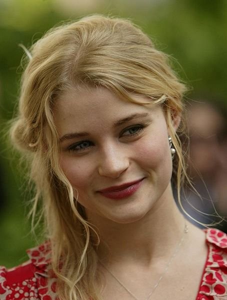 Emilie de Ravin Fotoğrafı