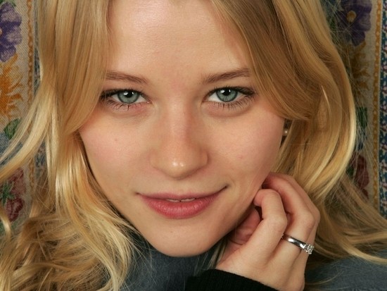 Emilie de Ravin Fotoğrafı