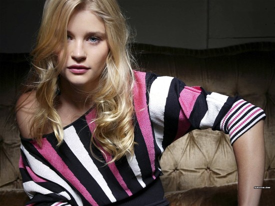 Emilie de Ravin Fotoğrafı