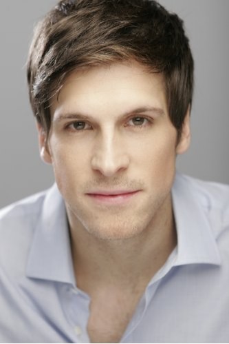 Giles Alderson Fotoğrafı