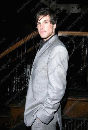 Giles Alderson fotoğrafı