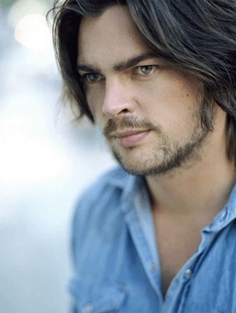 Karl Urban Fotoğrafı
