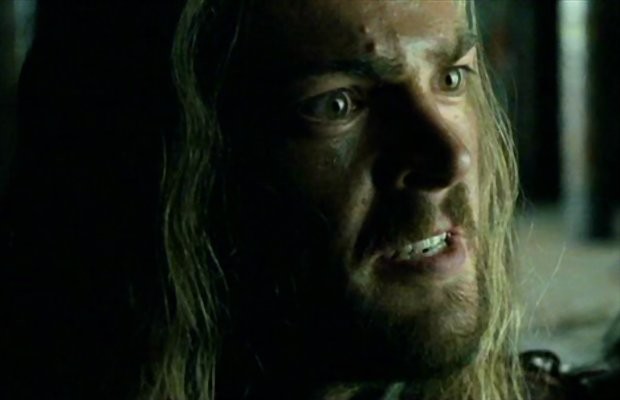 Karl Urban Fotoğrafı