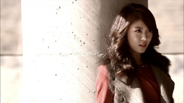 Ha Ji-won Fotoğrafı