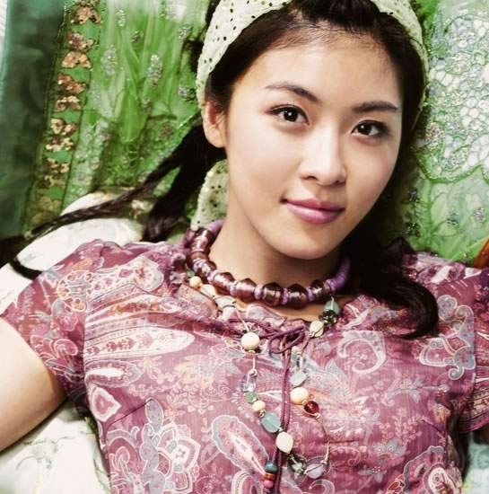 Ha Ji-won Fotoğrafı