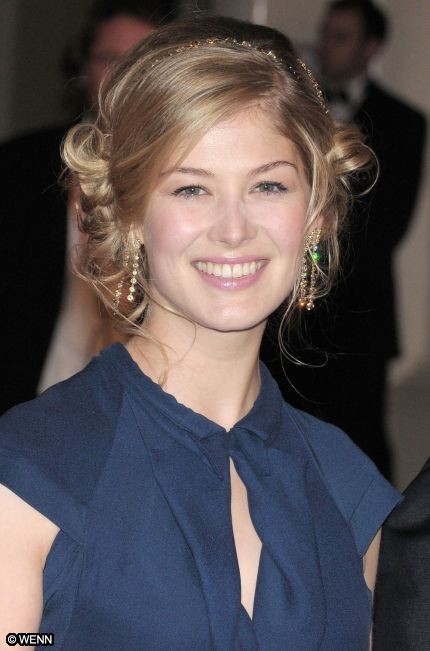 Rosamund Pike Fotoğrafı