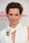 Embeth Davidtz fotoğrafı