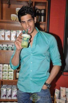 Sidharth Malhotra Fotoğrafı