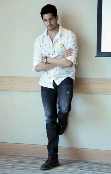 Sidharth Malhotra Fotoğrafı
