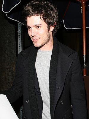Adam Brody Fotoğrafı