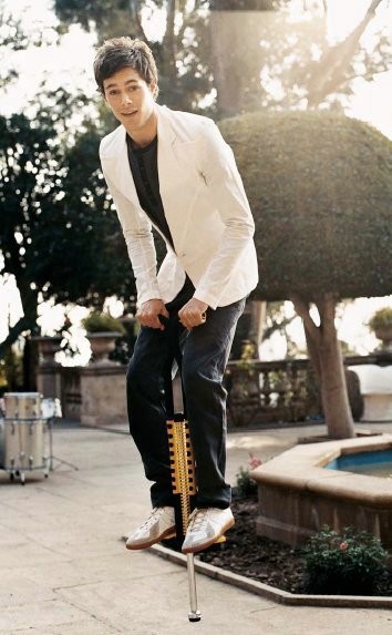 Adam Brody Fotoğrafı