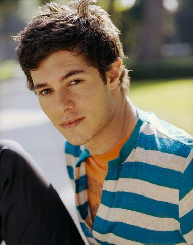 Adam Brody Fotoğrafı