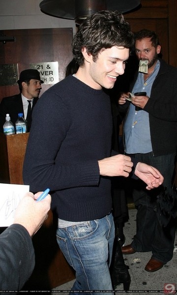 Adam Brody Fotoğrafı